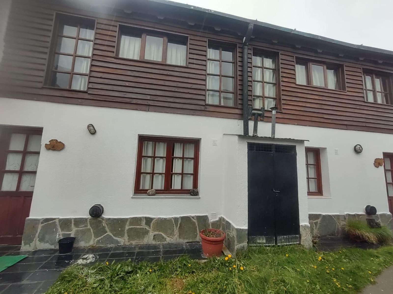 Departamentos Ahnen Apartment Ushuaia Ngoại thất bức ảnh