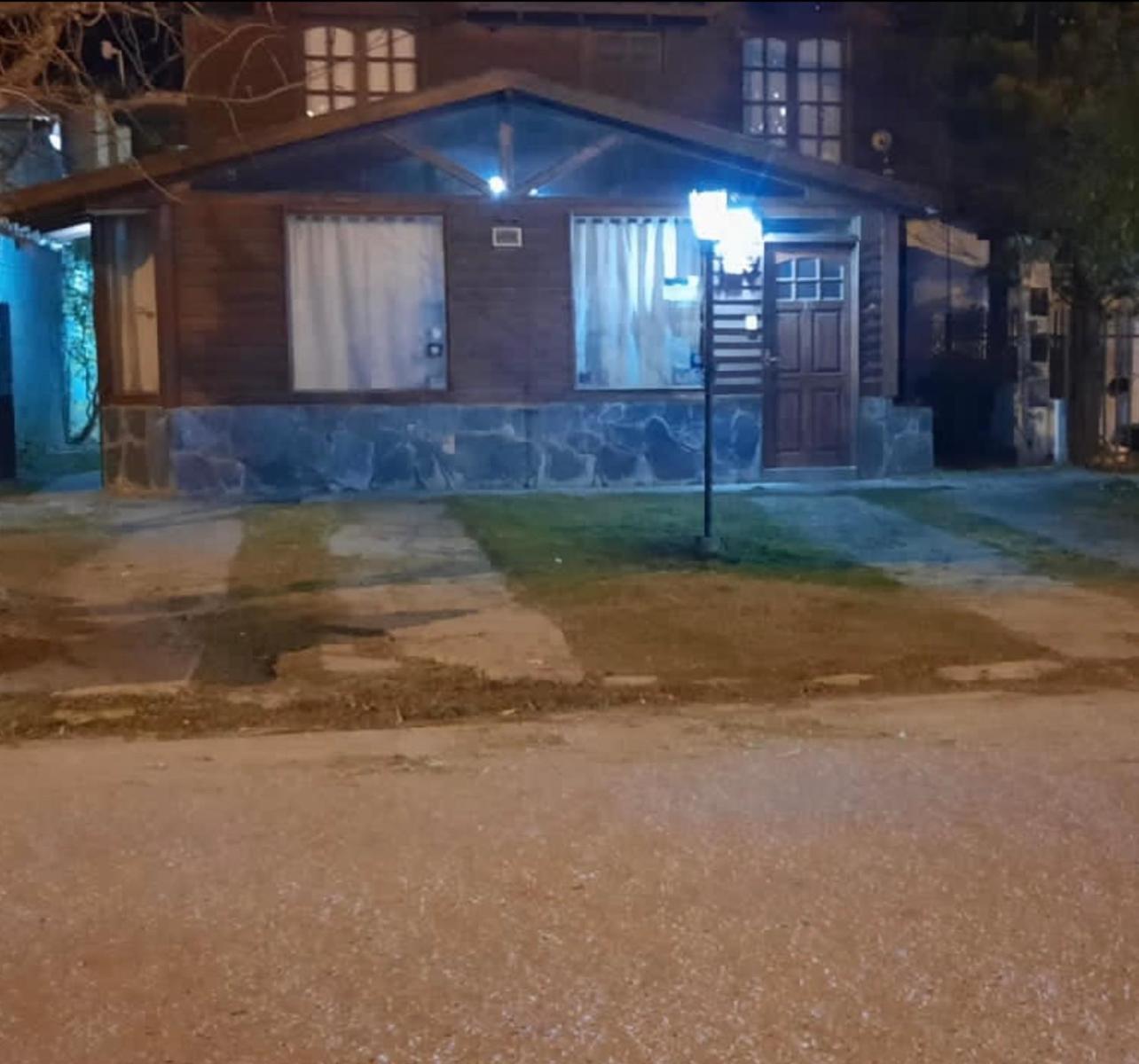 Departamentos Ahnen Apartment Ushuaia Ngoại thất bức ảnh