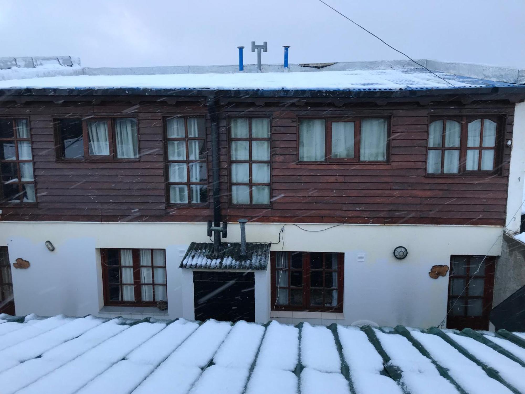 Departamentos Ahnen Apartment Ushuaia Ngoại thất bức ảnh