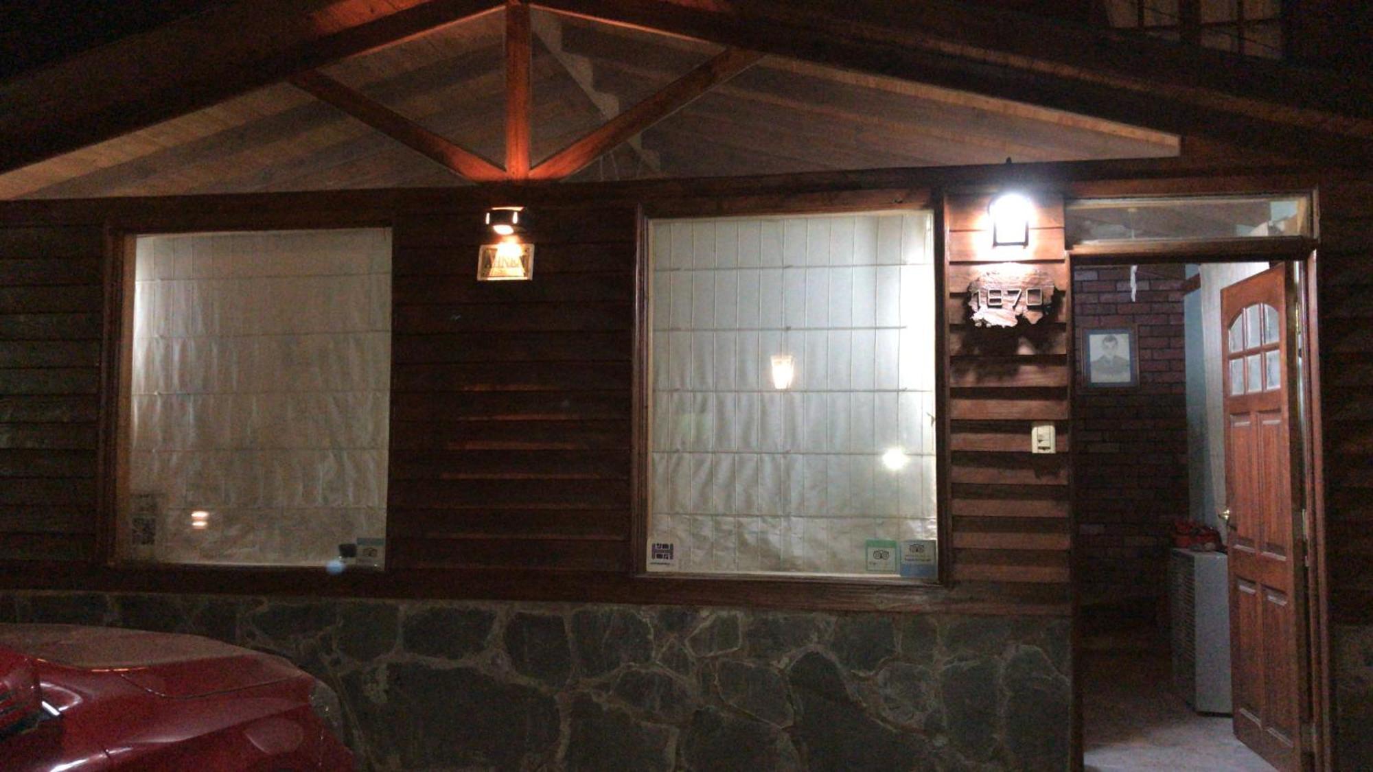 Departamentos Ahnen Apartment Ushuaia Ngoại thất bức ảnh